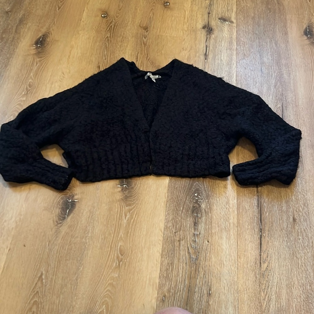 Urban Outfitters Black Cropped Cardigan, S P